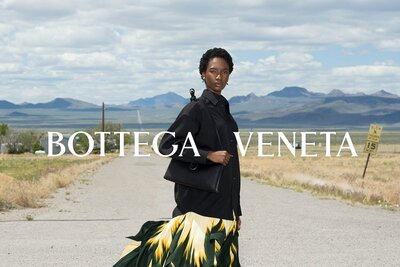 Bottega Veneta You are in suggests a coat that slightly mid cal
